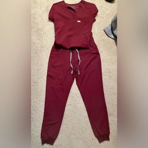 Figs Zamora Jogger Scrub pants in Burgundy and Catarina One-pocket scrub top